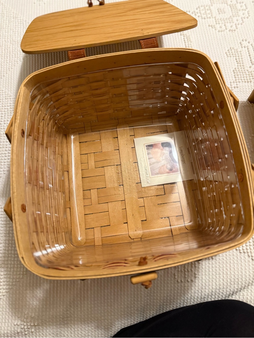 Longaberger "Proudly American" Picnic Basket, 2004. - Picture 7 of 13